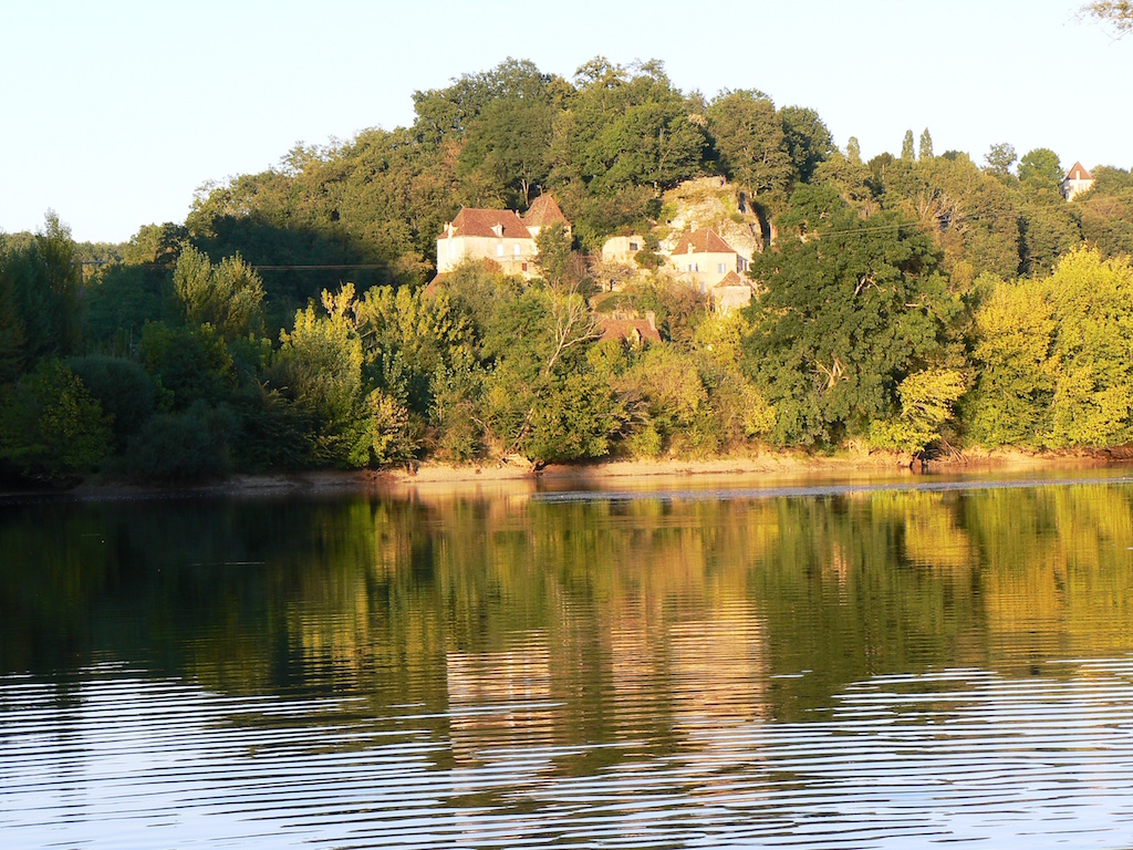 la Dordogne à 2 kms du gîte
